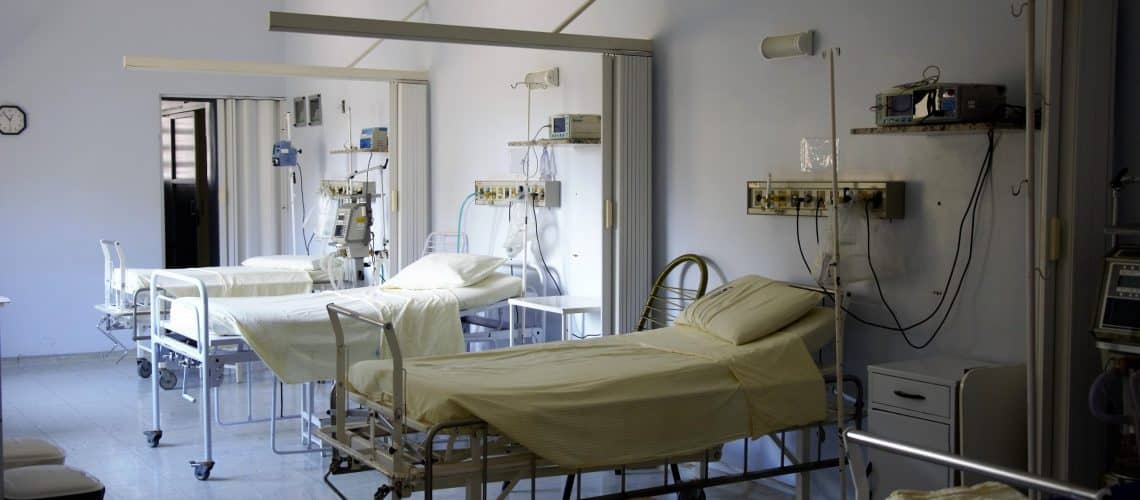 bed-empty-equipments-floor-236380